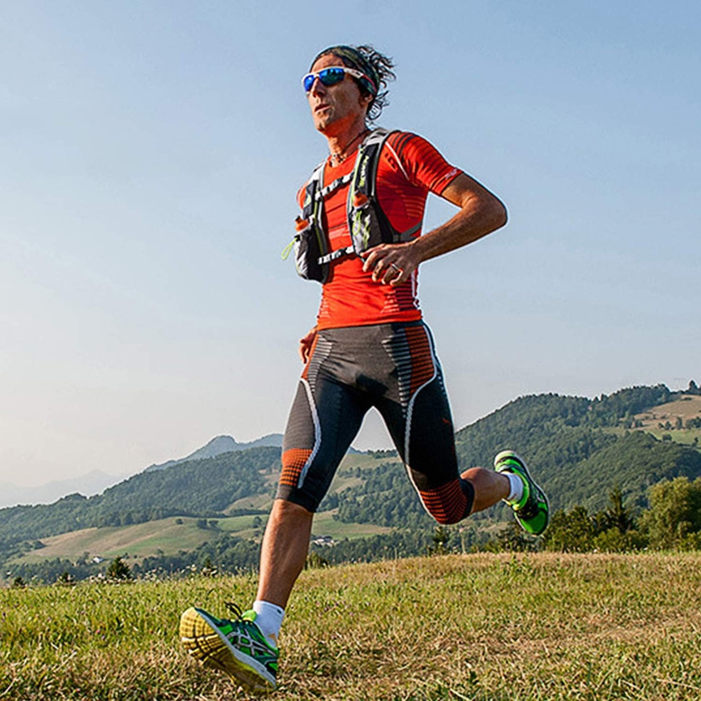 Hydration Pack Backpack,5.5L Running Hydration Vest Marathon Running Vest for Women and Men Lightweight Trail Running Backpack